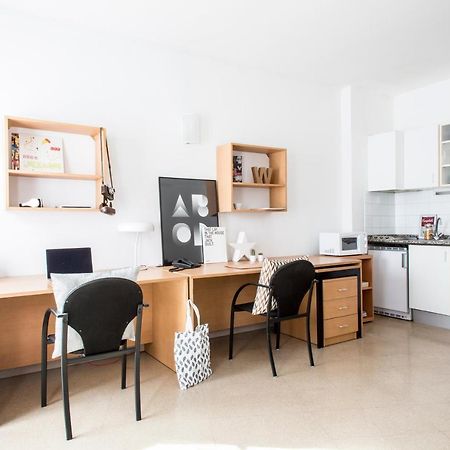 Residencia Universitaria Resa Francesc Giralt I Serra Terrassa Ngoại thất bức ảnh