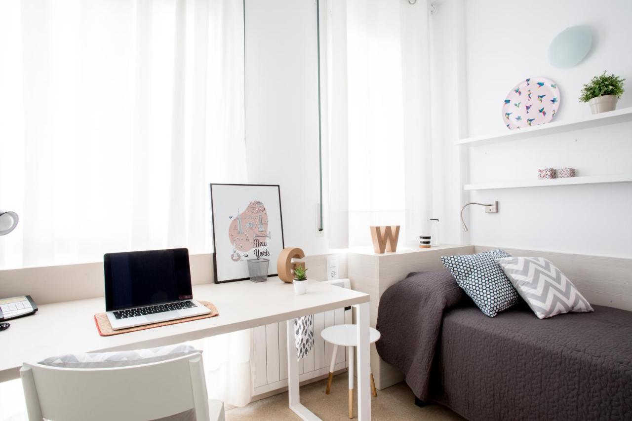 Residencia Universitaria Resa Francesc Giralt I Serra Terrassa Ngoại thất bức ảnh
