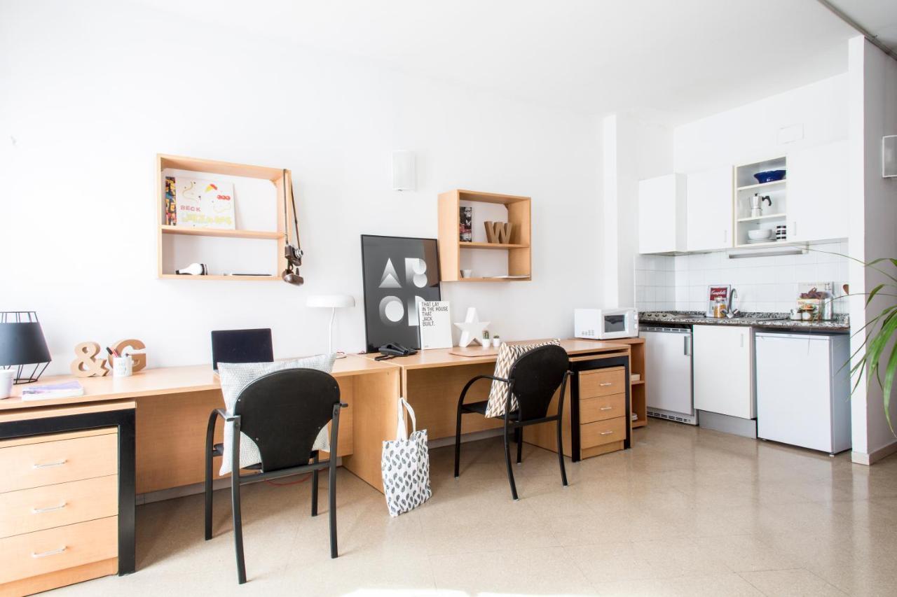 Residencia Universitaria Resa Francesc Giralt I Serra Terrassa Ngoại thất bức ảnh